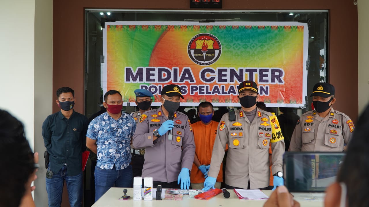 Dua Pelaku Pungli Di Jalintim Pelalawan Modus Piloks Diringkus Polisi